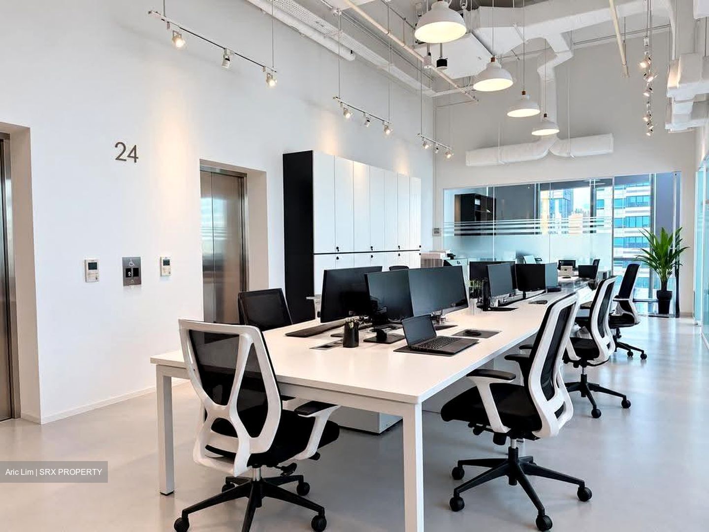 Oxley Tower (D1), Office #632983971
